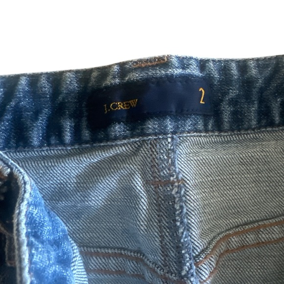 J.Crew Distressed Denim Mini Skirt Frayed Hem Blue Jean Skirt Casual Y2K Size 2 - Picture 8 of 8